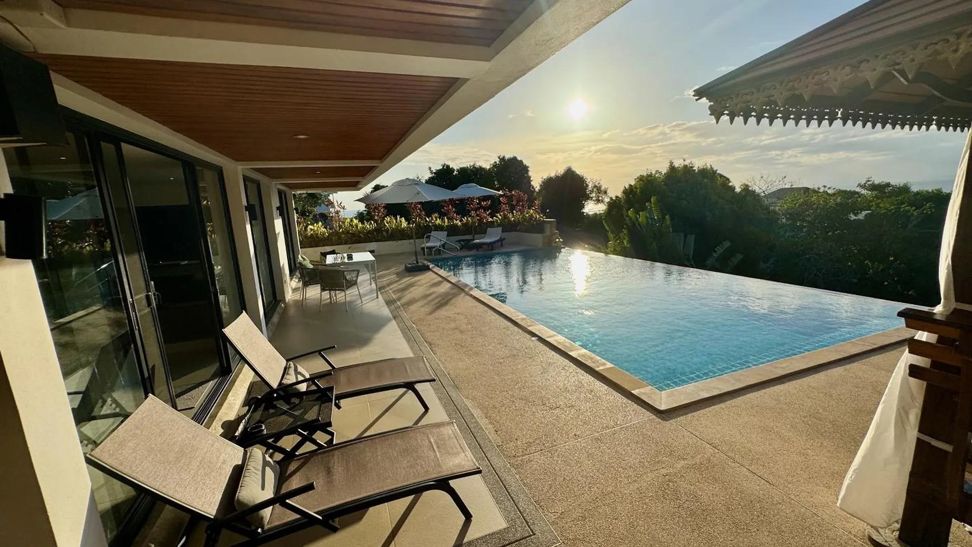 The Carma - Stylish And Luxury Sea View Pool Villa Koh Lanta
